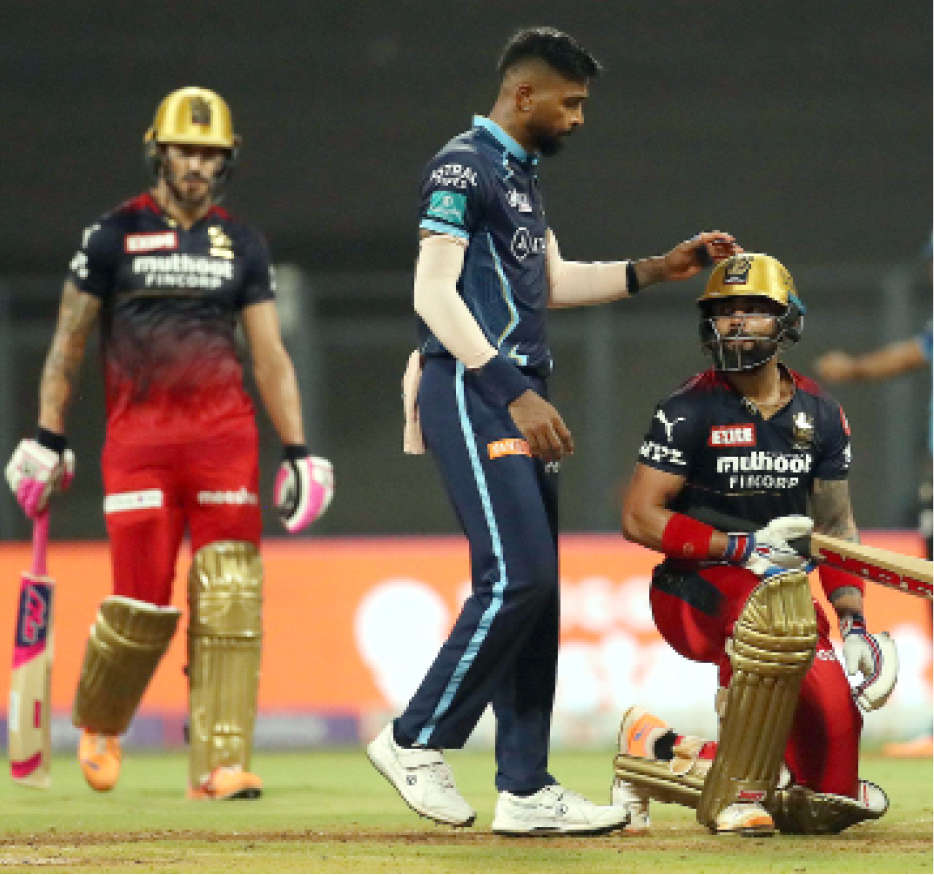 Hardik Pandya loses cool after Kohli and Maxwell stop GT skipper in his run-up